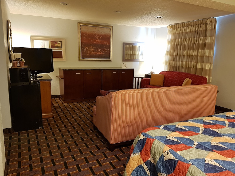 Le Mars Inn & Suites - photo 8