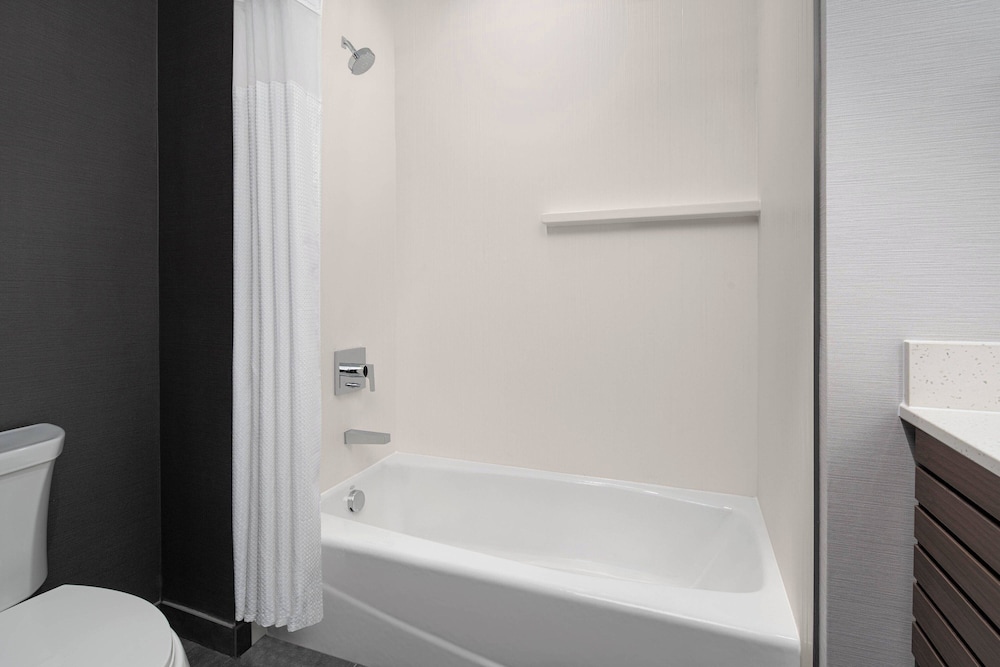 Courtyard by Marriott Houston I 10 West Memorial - photo 12