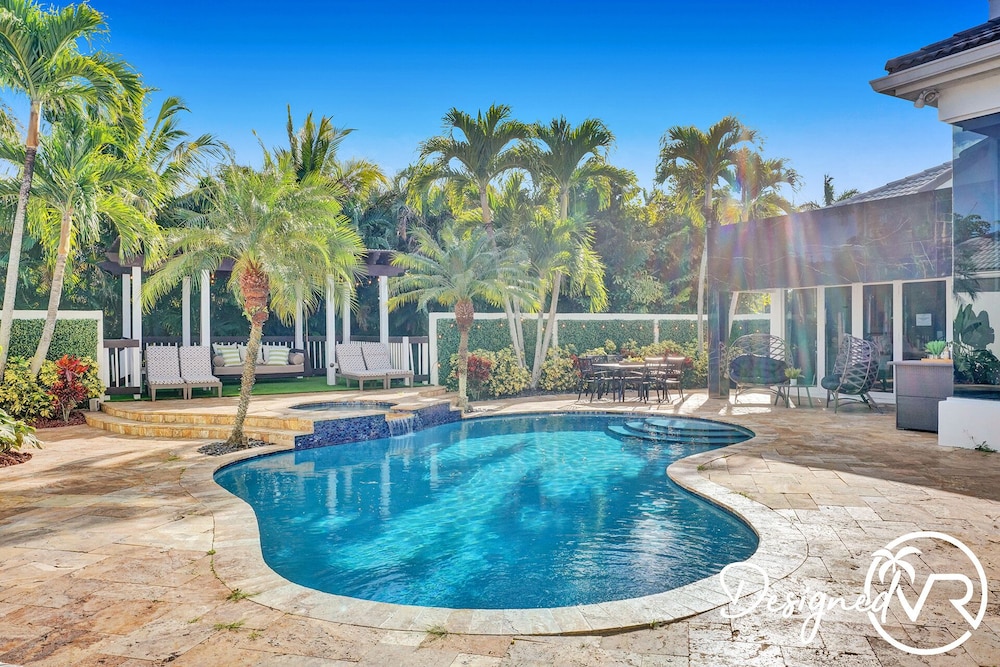 Sophia's Compound resort w heated pool - photo 31