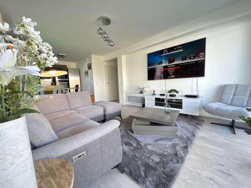 Appartement Neuf 65 M2 Lumineux Au Calme Balcon Et Parking — 5-Star Luxury Hotel in Royan, France