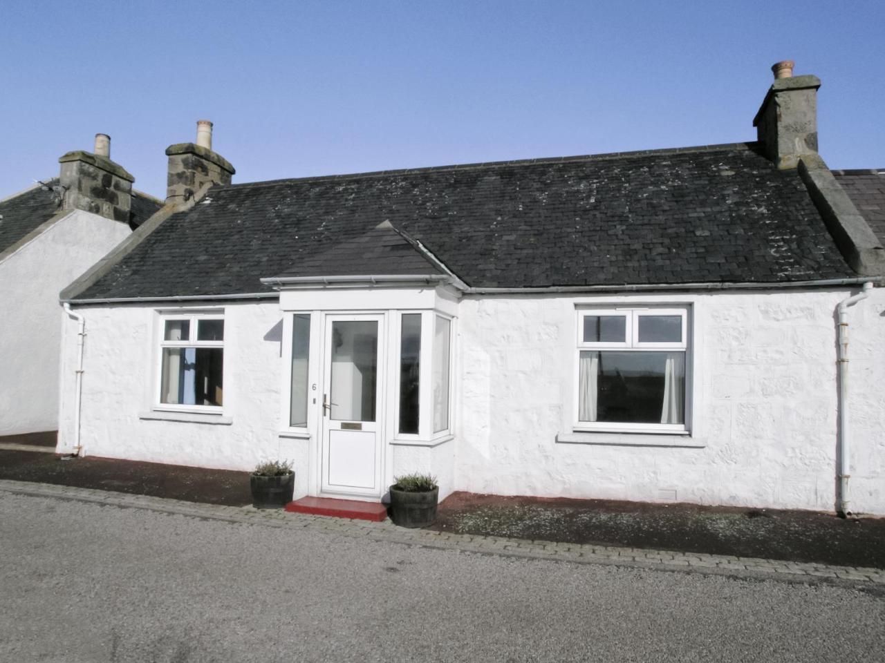 Middledrift Cottage — 4-Star Luxury Hotel in Brora, United Kingdom