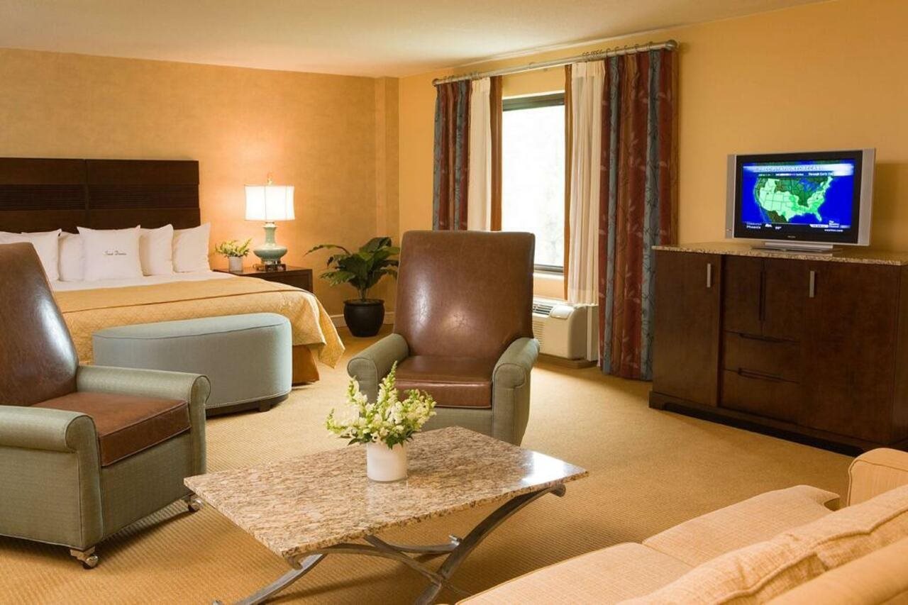 DoubleTree by Hilton Hotel Boston Bedford Glen - photo 7