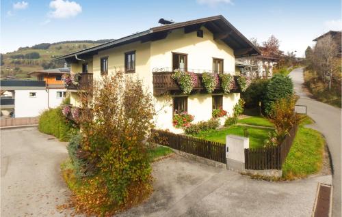 Gemuetliche Ferienwohnung — 4-Star Luxury Hotel in Wagrain, Austria