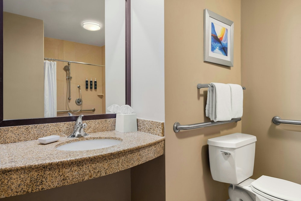 Four Points by Sheraton Chicago Westchester Oak Brook - photo 21