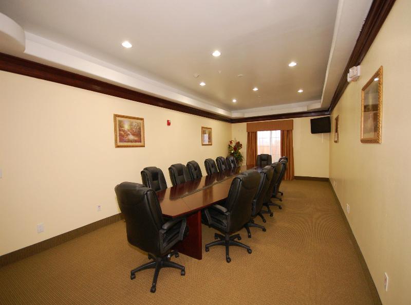 Best Western Plus Manvel Inn & Suites - photo 46