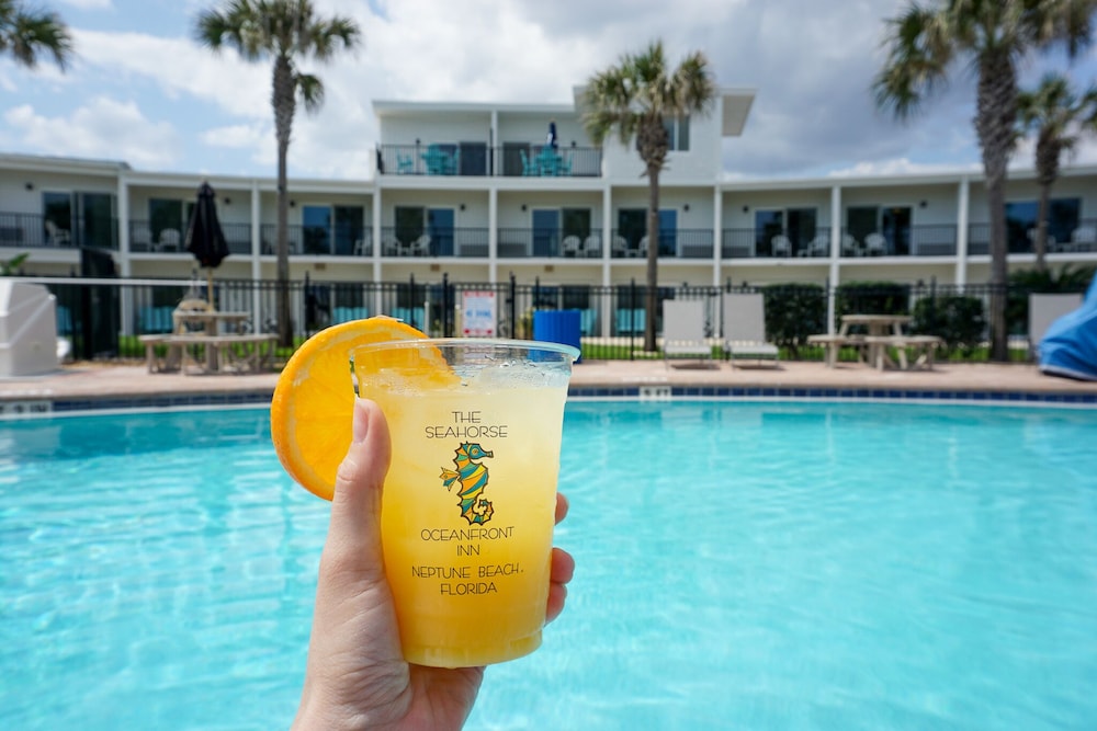 Seahorse Oceanfront Inn - photo 85
