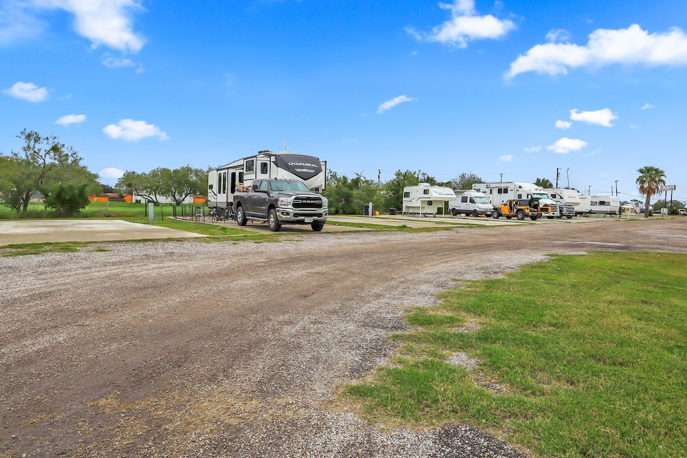 Mathis Motel - photo 23