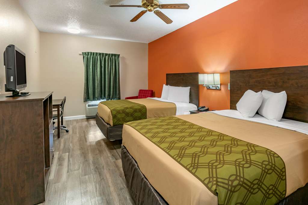 Econo Lodge Inn & Suites Granite City St. Louis - photo 21