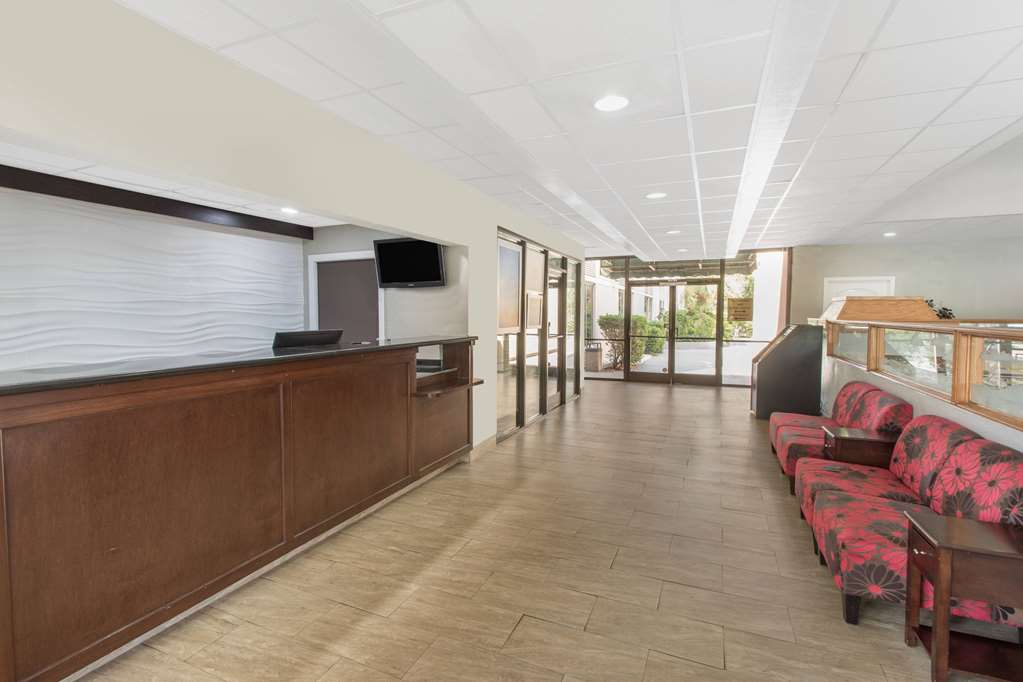Days Inn by Wyndham Myrtle Beach - featured photo
