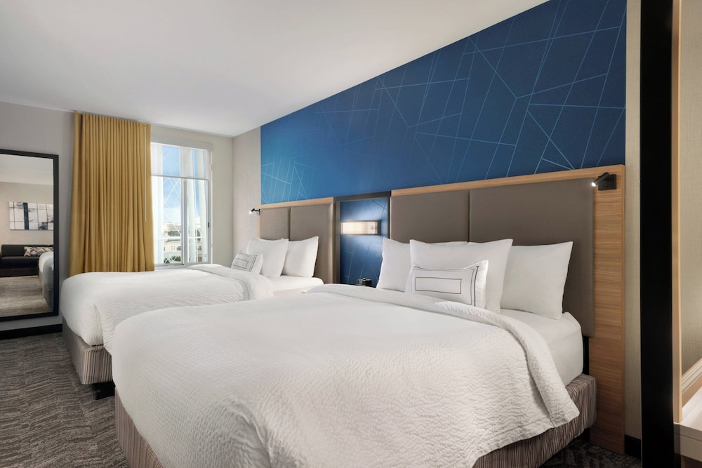 SpringHill Suites by Marriott Milwaukee West Wauwatosa - photo 6