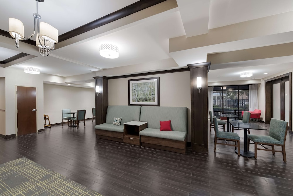 Hampton Inn Marshall - photo 2