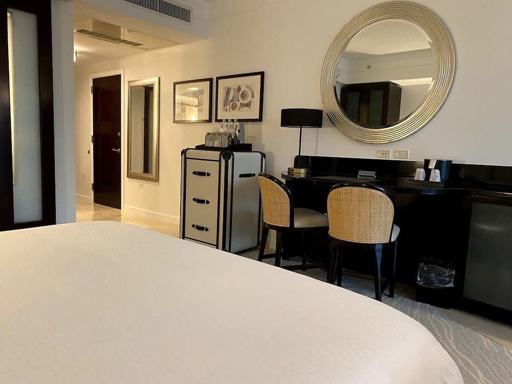 Fontainebleau Miami Beach Private Luxury Suites - photo 53