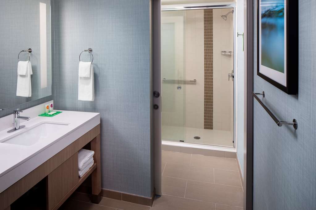 Hyatt Place Mount Pleasant Towne Centre - photo 21