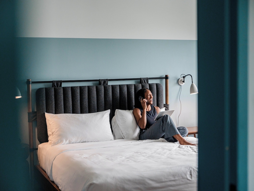 The Junto Hotel - photo 85