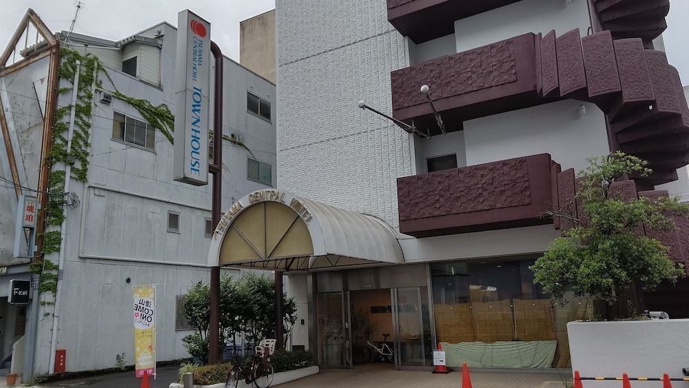 Tsuyama Central Hotel Townhouse — hotel in Tsuyama