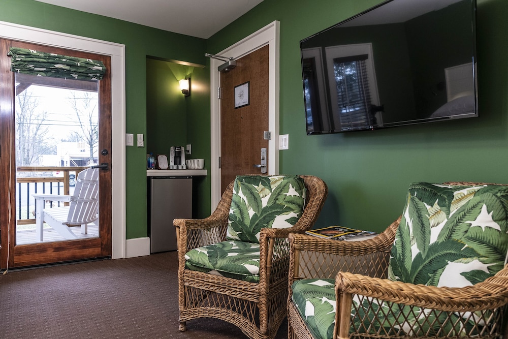 Hotel Broad Ripple - photo 6