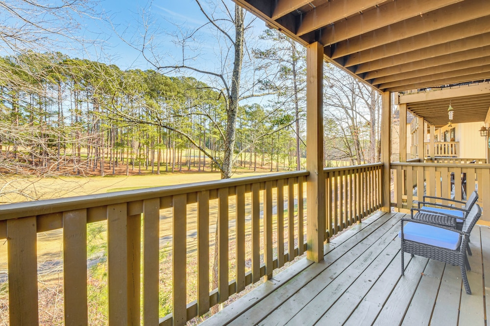 Luxe Keowee Key Living: Golf Views & Resort Pool — Salem — photo 2