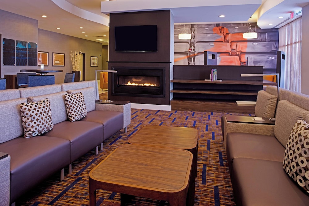 Courtyard Aberdeen at Ripken Stadium - photo 3