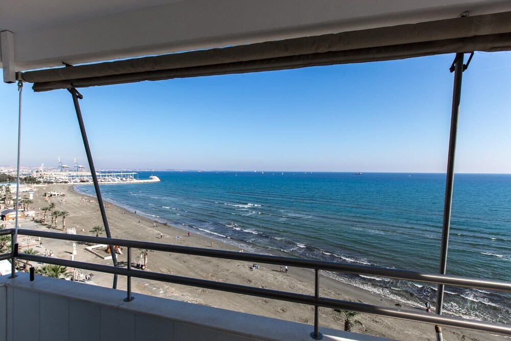 Laila’s Seaview Penthouse Apartments