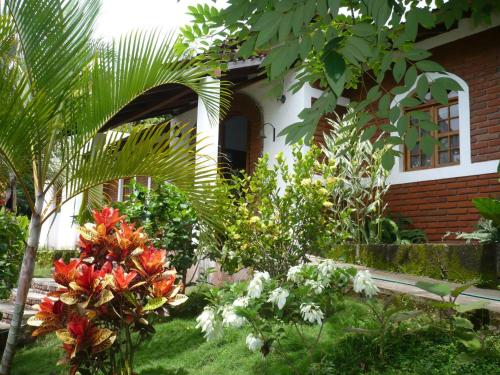 Hotel y Restaurante El Sue o de la Campana in San Ramon, Nicaragua