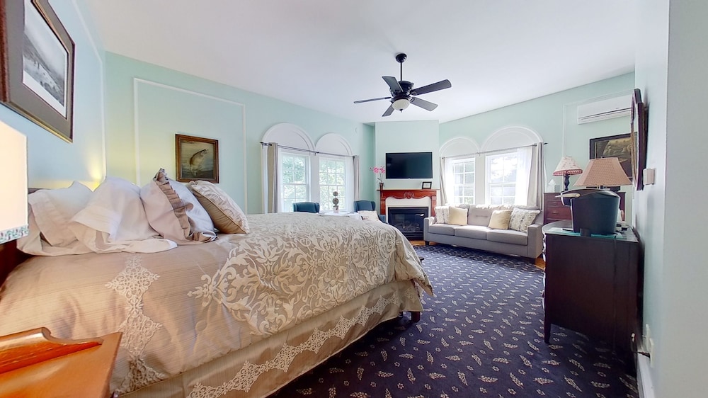 John Joseph Inn - photo 23