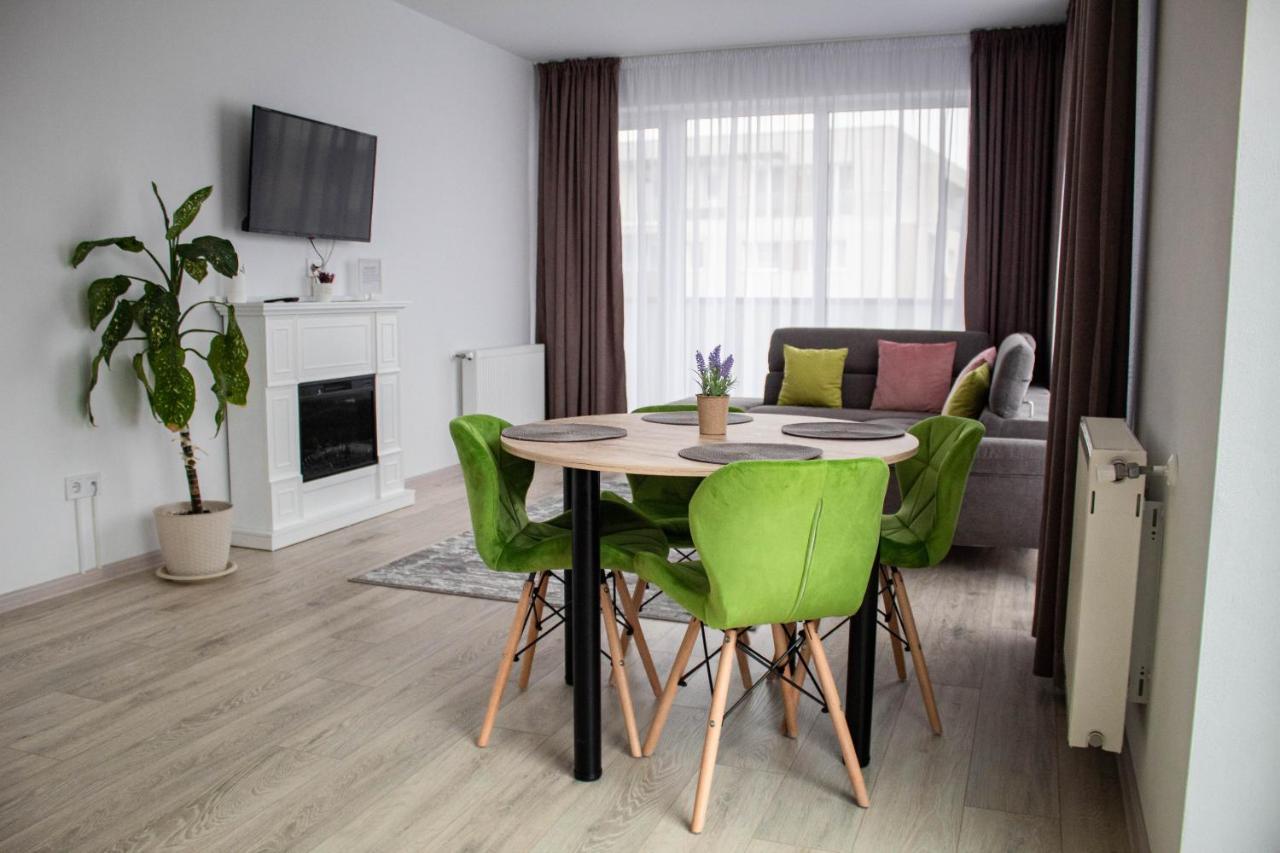 Penthouse City View Infinity — 4-Star Luxury Hotel in Brasov, Romania