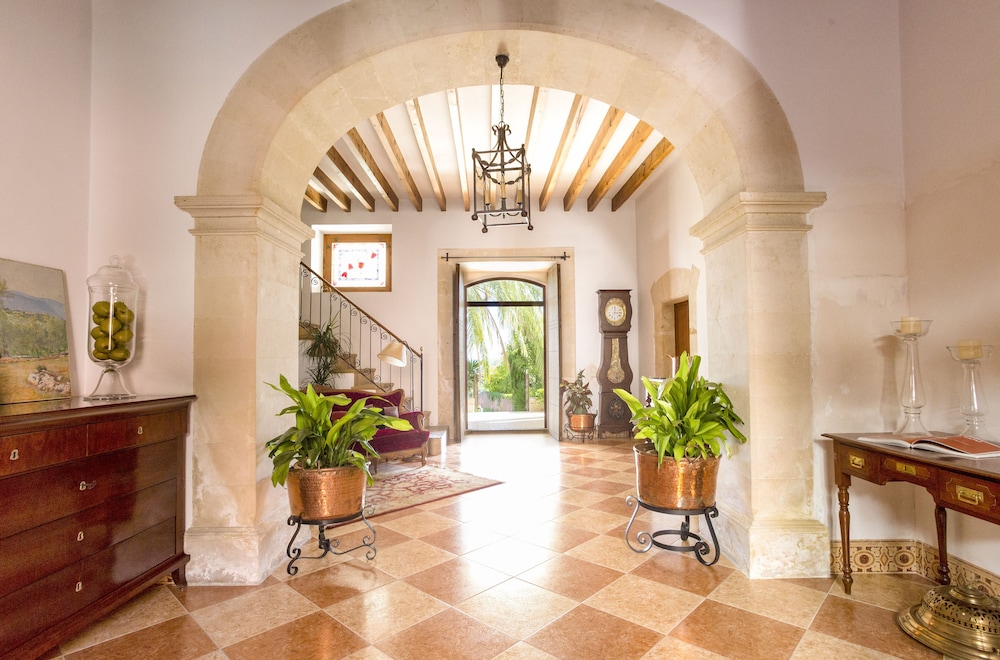 Son Colom - carbon neutral hotel in Campanet