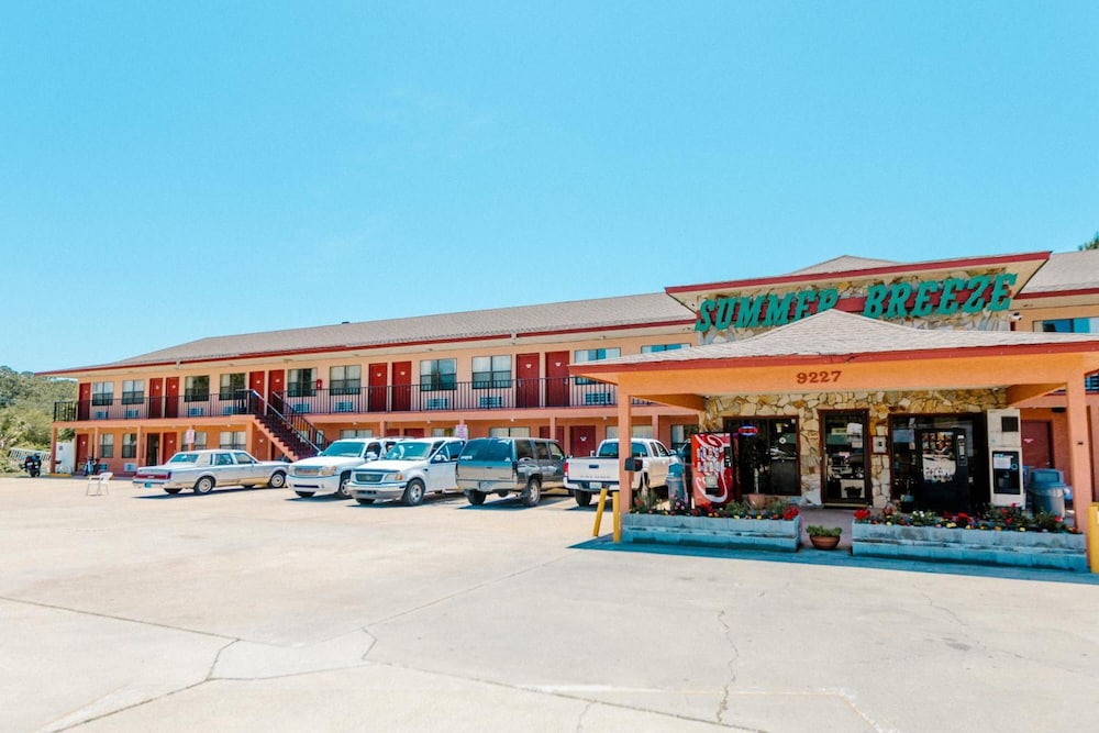 Summer Breeze Motel - photo 48