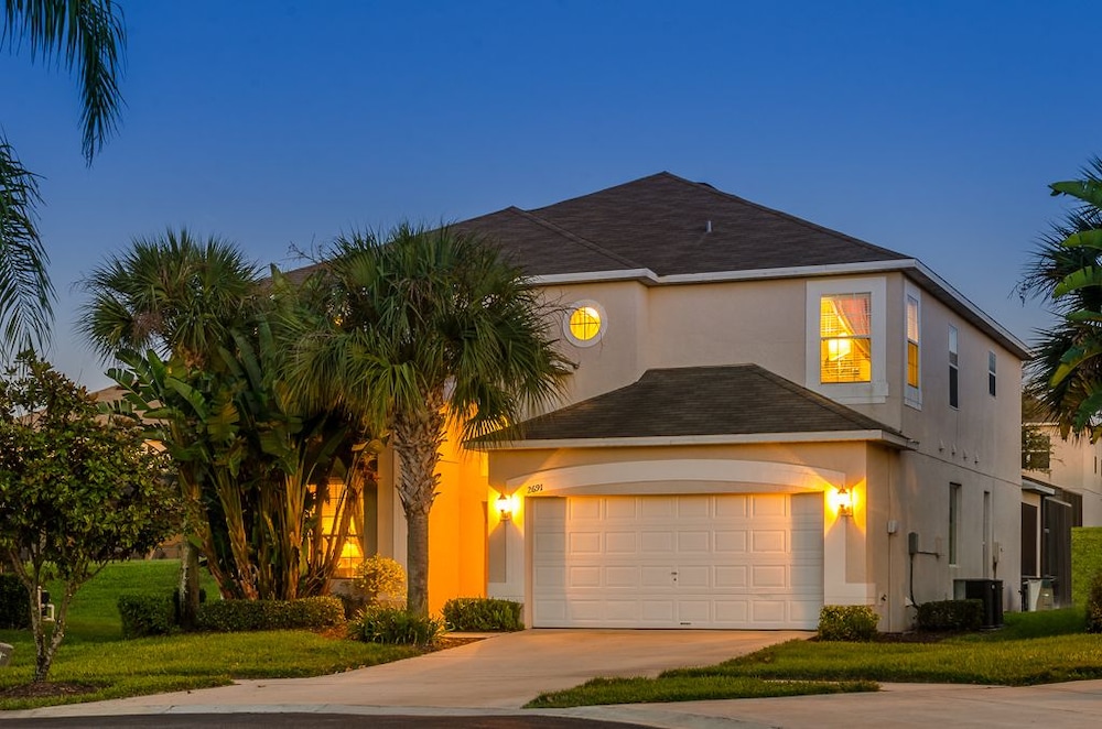 Ov1138 Emerald Island 7 Bed 4.5 Baths Villa — 4-Star Luxury Hotel in Kissimmee, United States