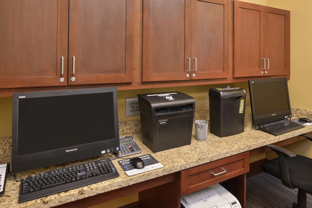 Hampton Inn & Suites by Hilton Lonoke - photo 45