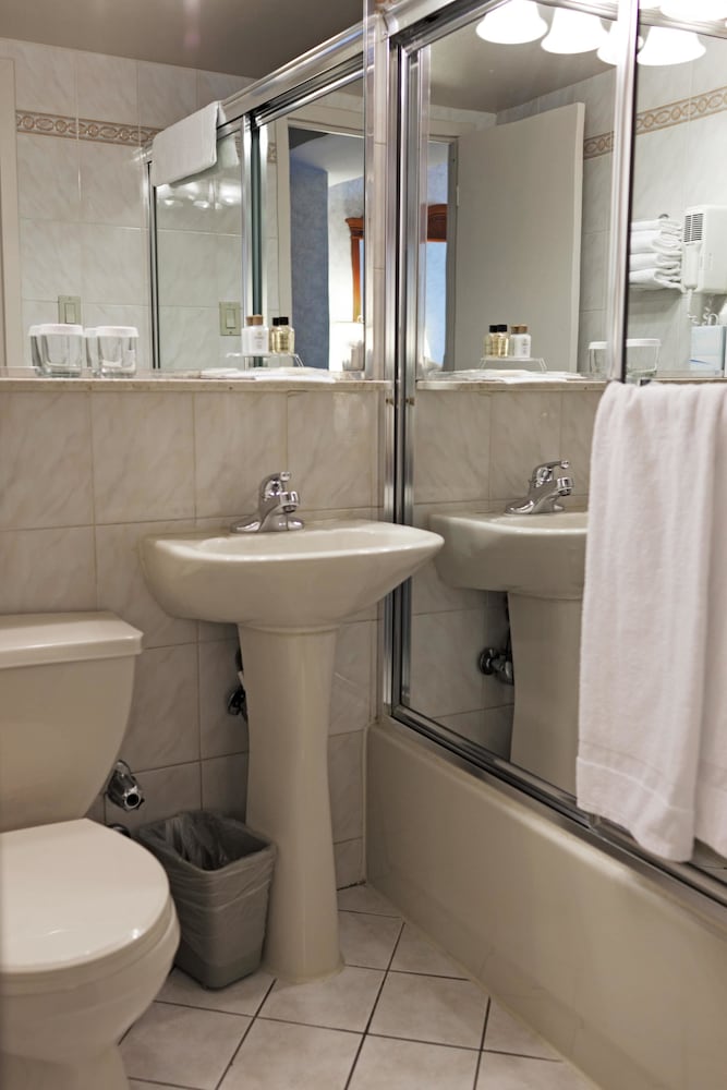 Travel Inn Hotel - photo 19