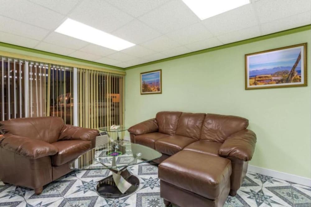 Ashland Studio Inn By OYO Richmond North near Kings Dominion - photo 4