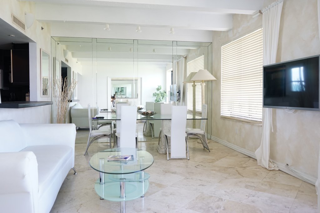 The Netherland — 4-Star Luxury Hotel in Miami Beach, United States