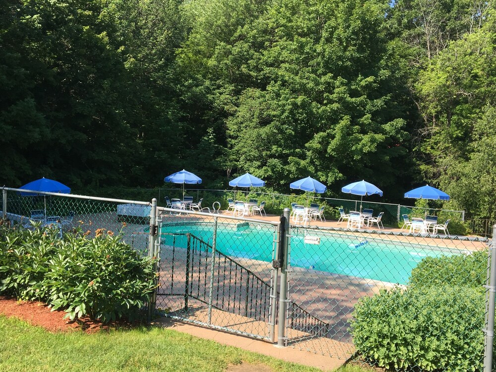 Forest Glen Inn - photo 16