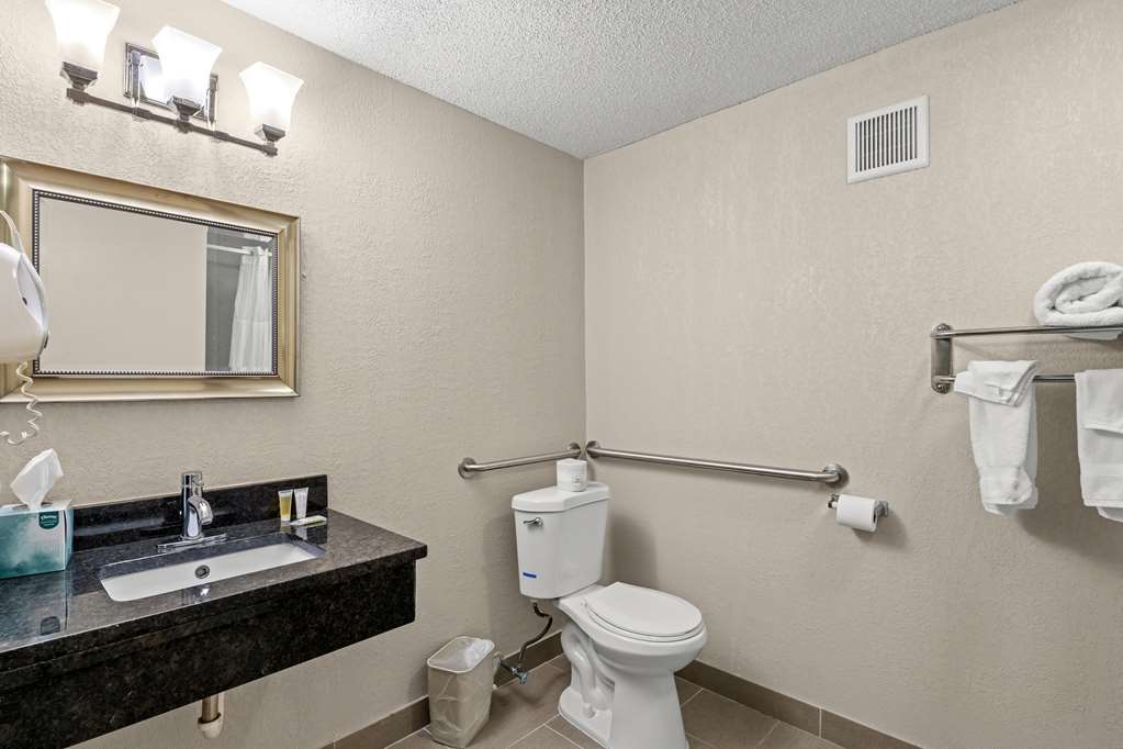 Red Lion Hotel Charlotte - photo 41