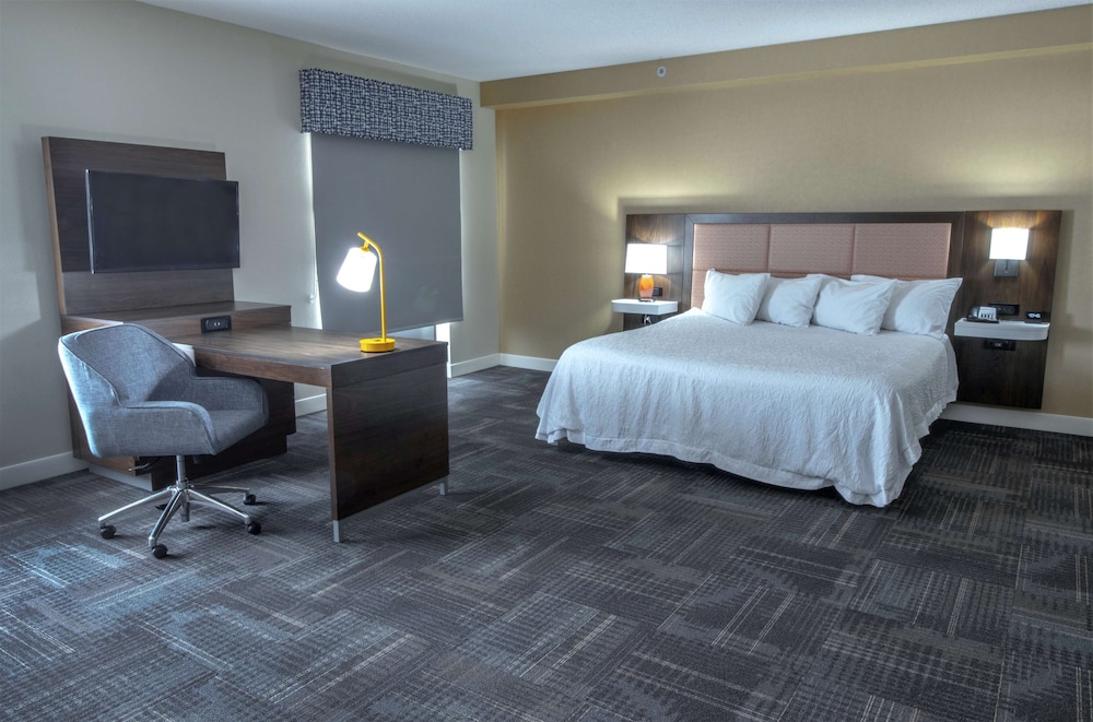 Hampton Inn & Suites Chesapeake Battlefield Blvd. - photo 12