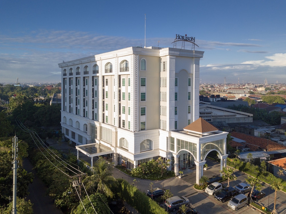 Horison Ciledug - carbon neutral hotel in Jakarta