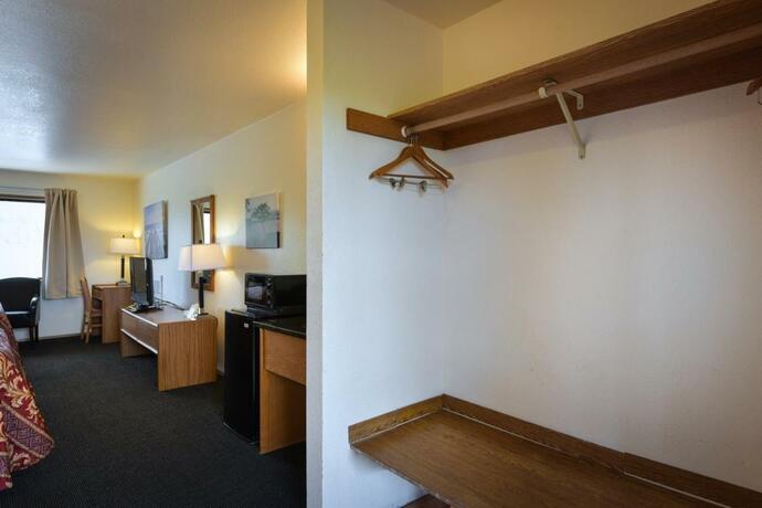 Cap Sante Inn - photo 17