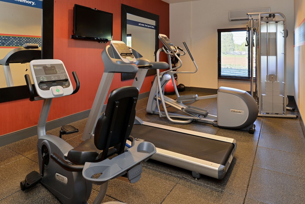 Hampton Inn Portland East - photo 41