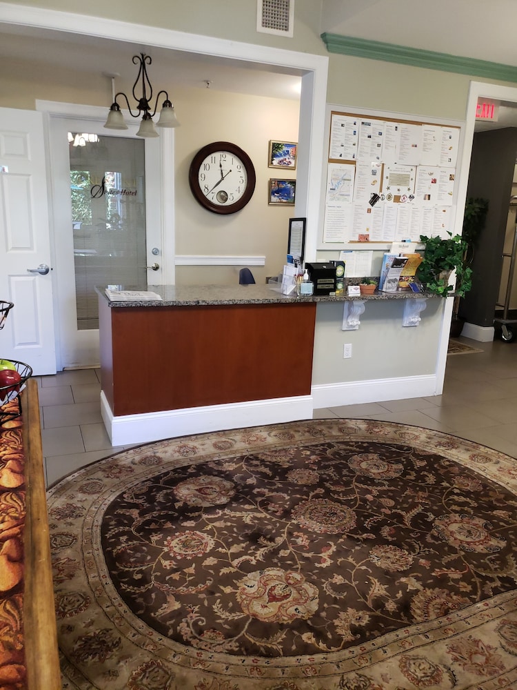 Crescent Suites Hotel - photo 5