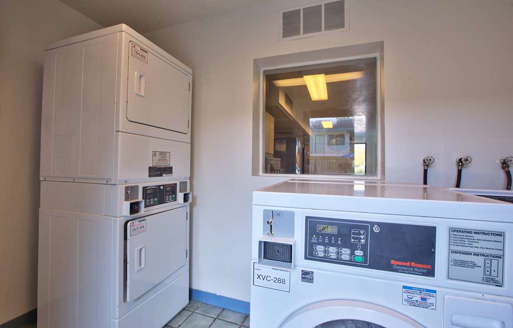 Motel 6 Valdosta GA University - photo 25
