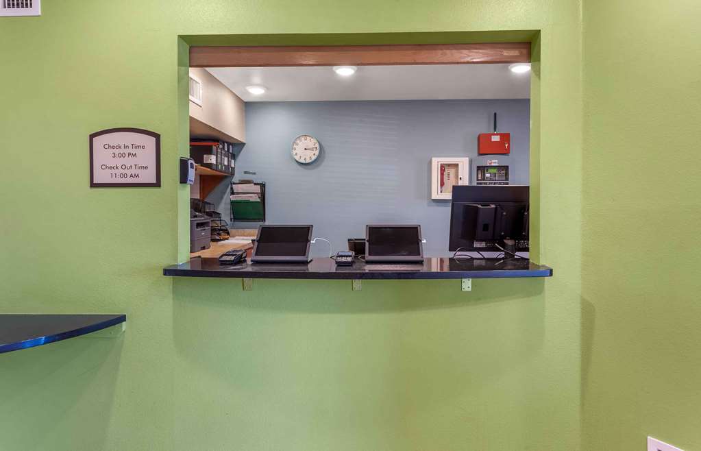 Extended Stay America Select Suites Colorado Springs - photo 4