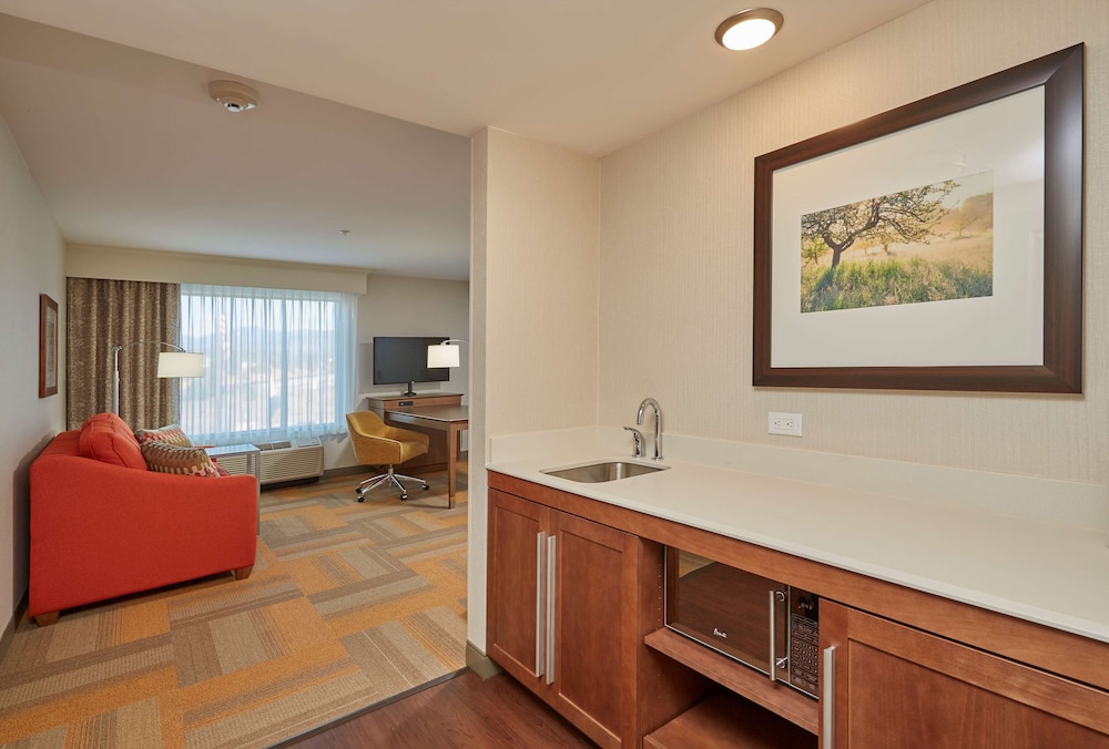 Hampton Inn & Suites Hood River - photo 16