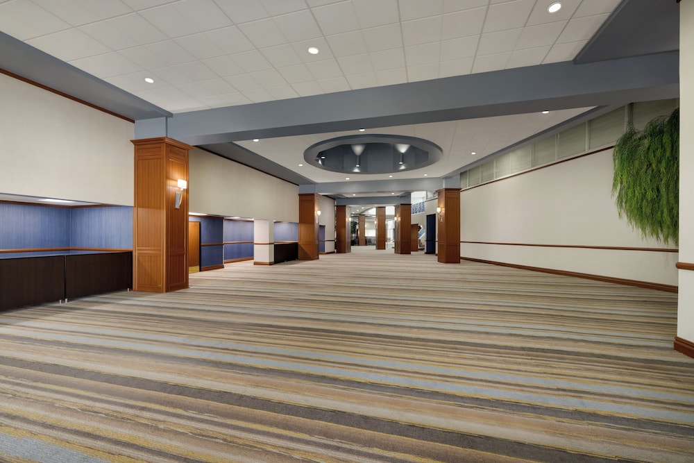 Holiday Inn Louisville East Hurstbourne by IHG - photo 79