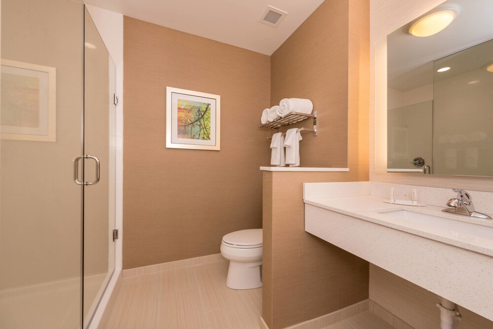 Fairfield Inn & Suites by Marriott Huntington - photo 14