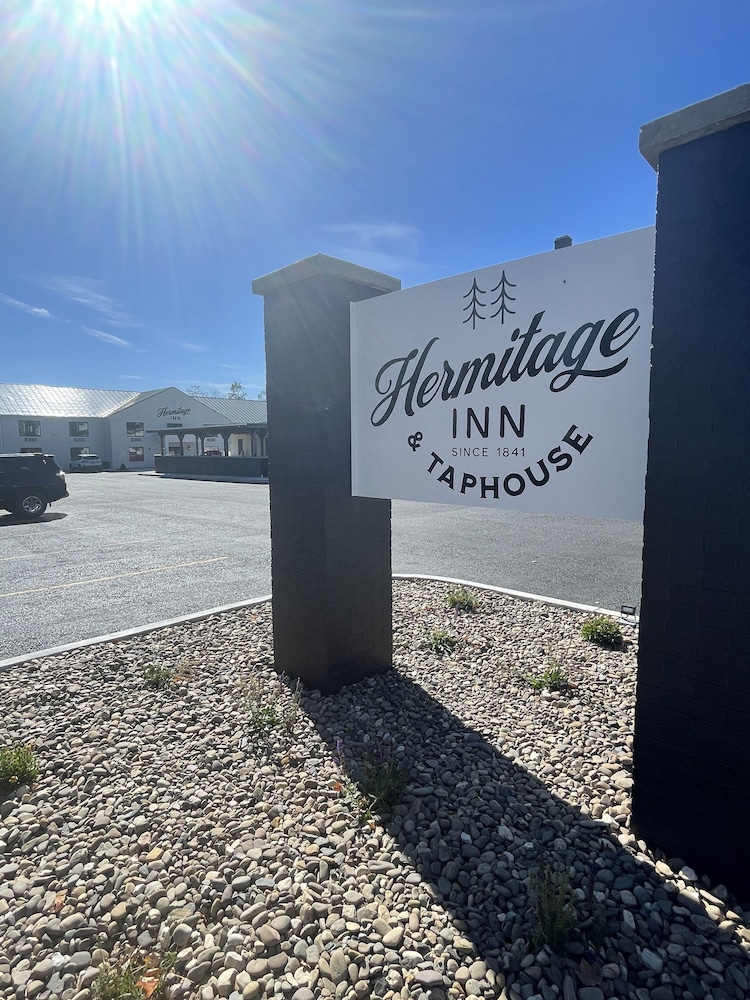 The Hermitage Inn and Taphouse - photo 12