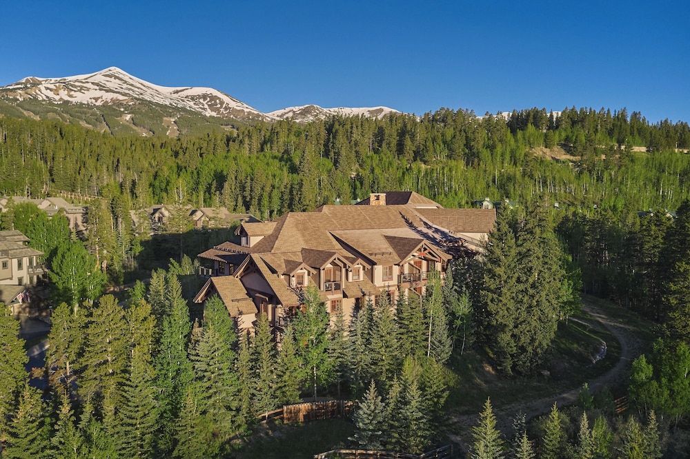 Mountain Thunder Lodge