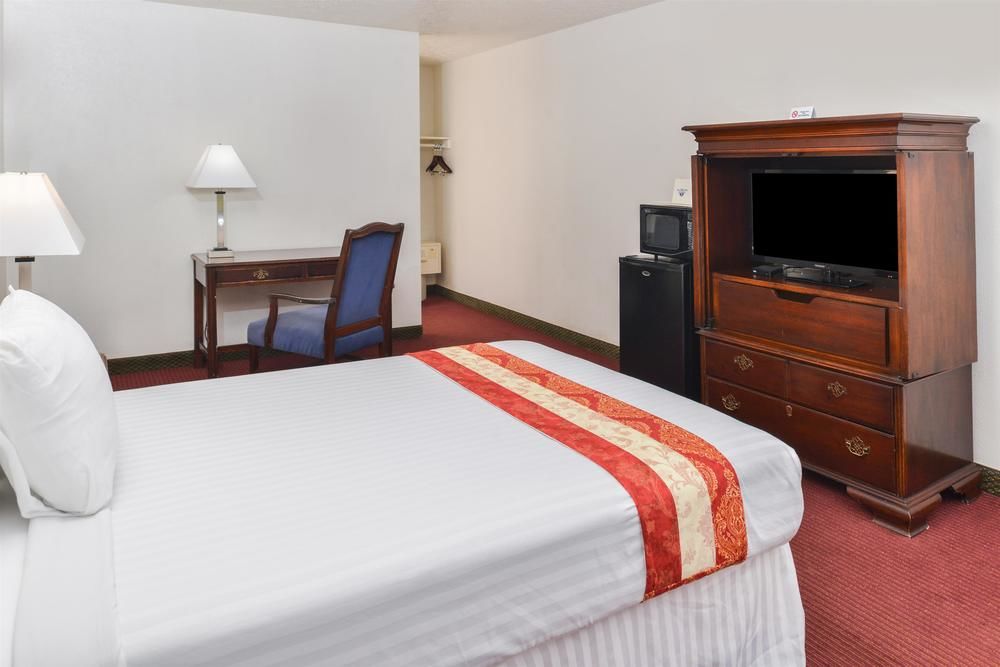 Americas Best Value Inn Williamsburg Lightfoot Area - photo 34