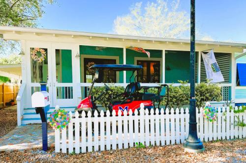 Hotty Toddy in Bay Saint Louis, United States