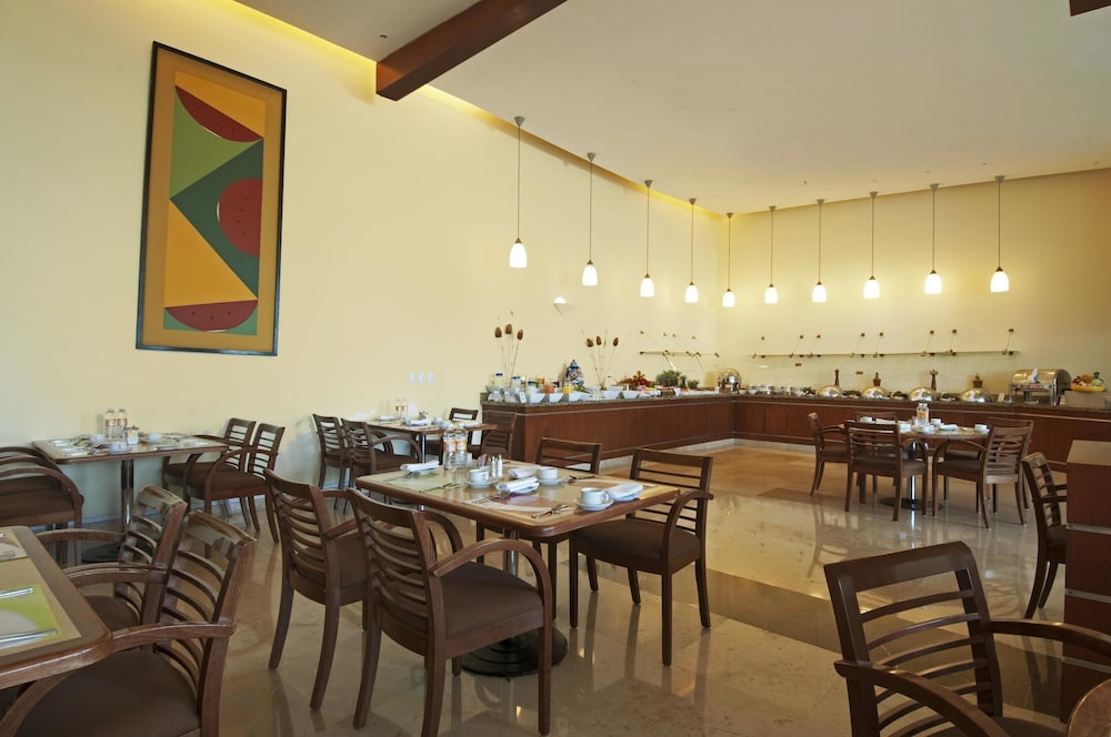 Fiesta Inn Ecatepec — Ecatepec De Morelos
